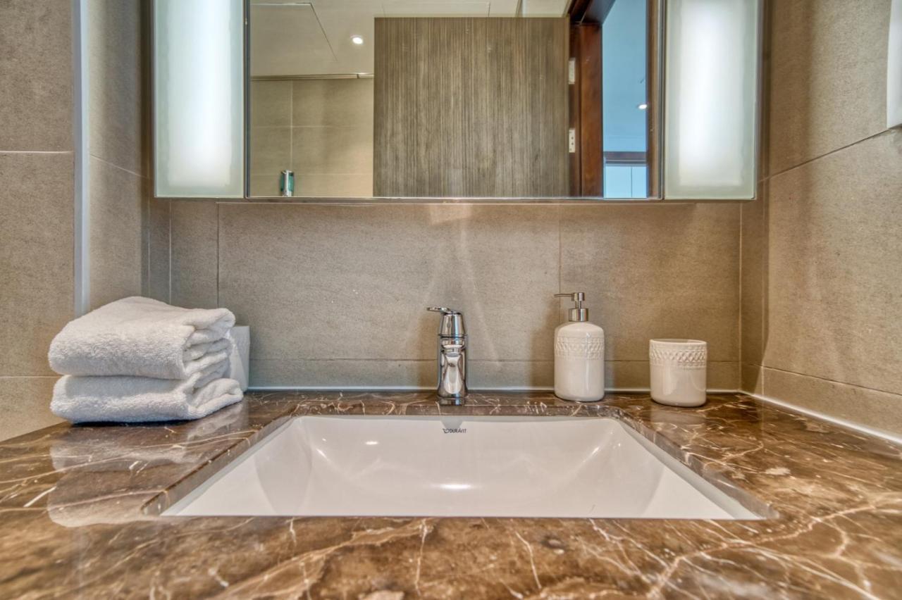 Boho-Chic Cosy 1Br, Minutes To Burj Khalifa Appartement Dubai Buitenkant foto